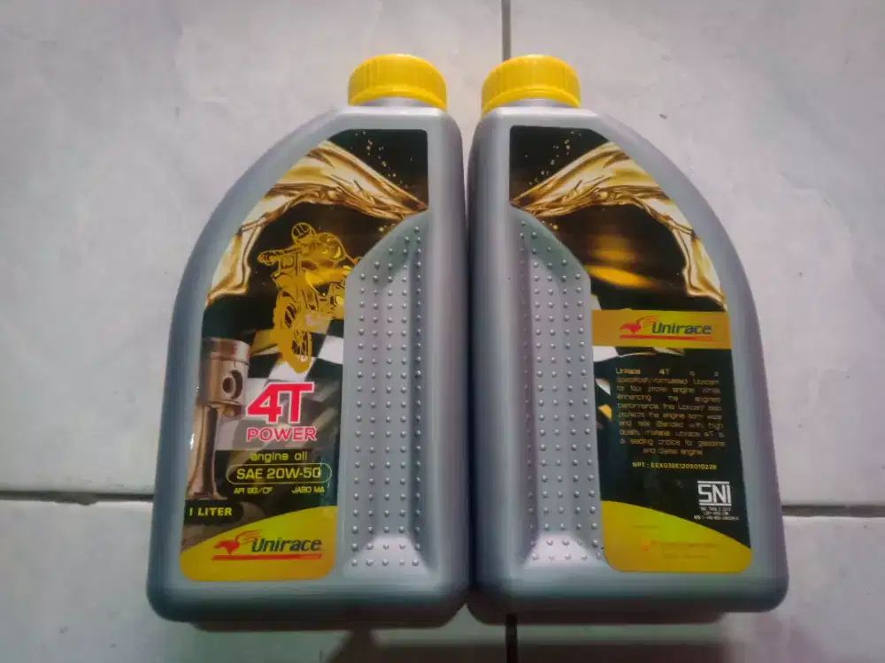 Oli mesin merk unirace 1 liter