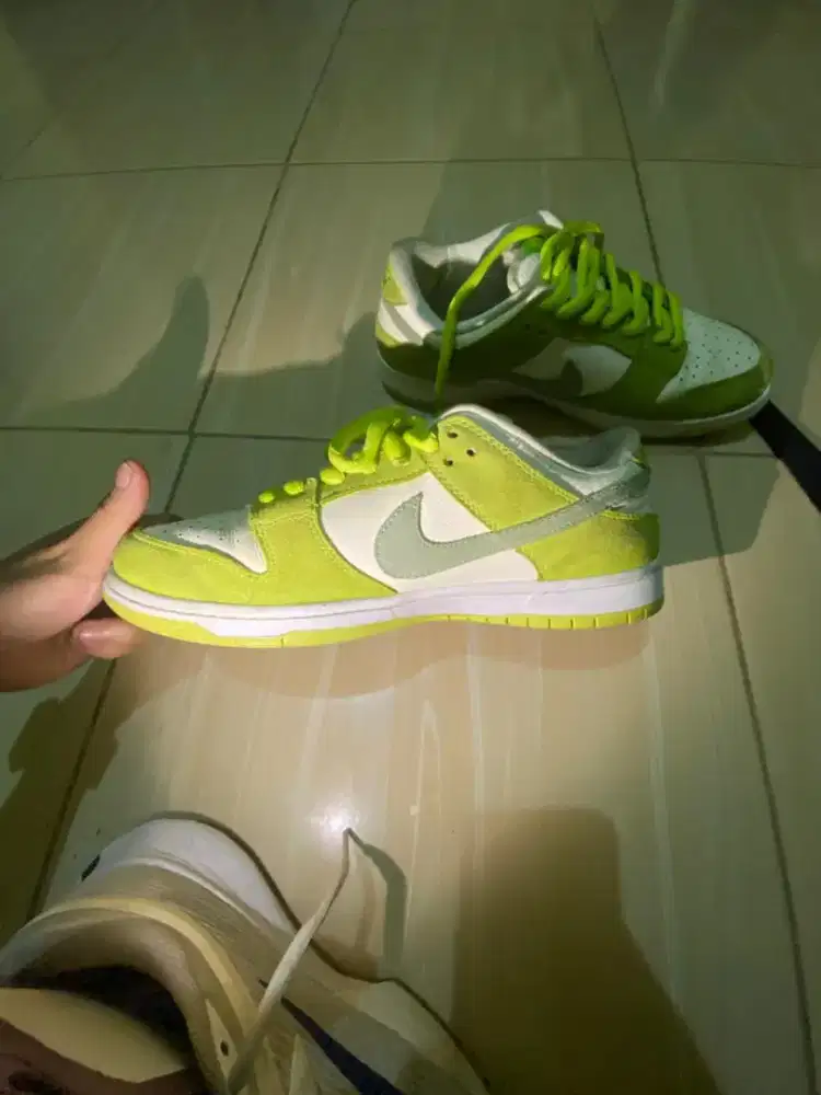 Sepatu Nike SB Dunk low Gren Apple(Dm0807_300 original