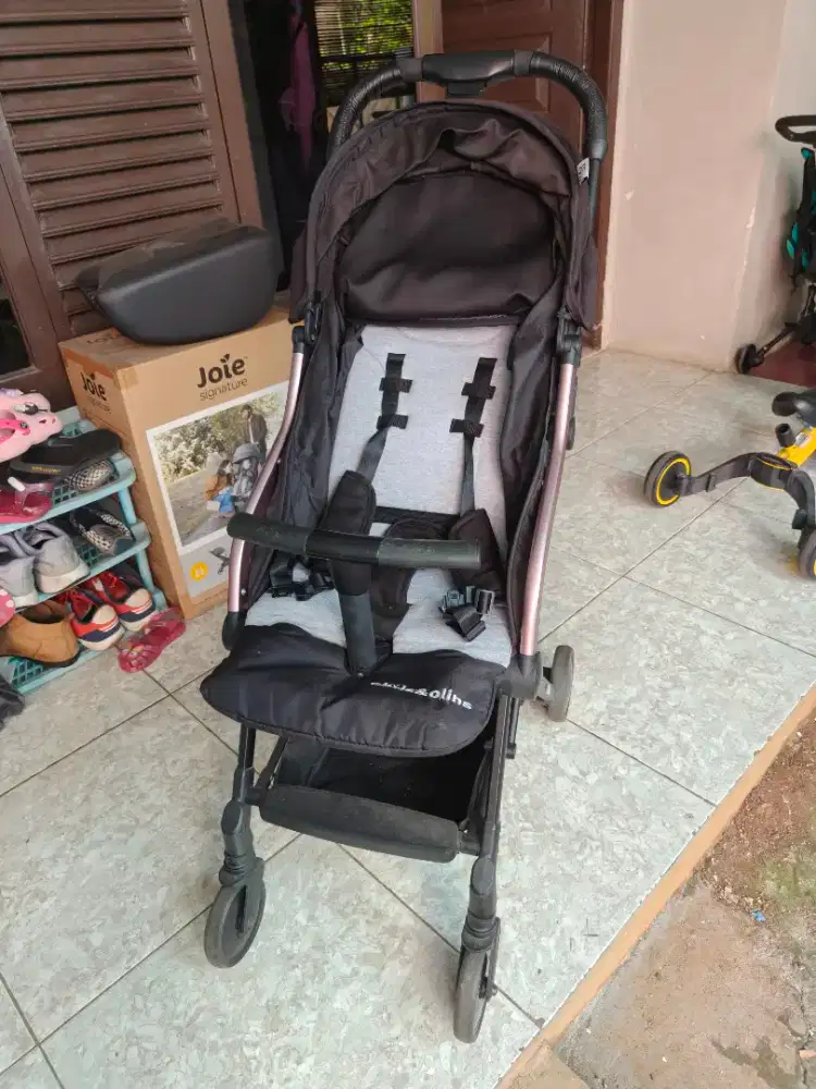 Dijual Stroller Chris & Olins