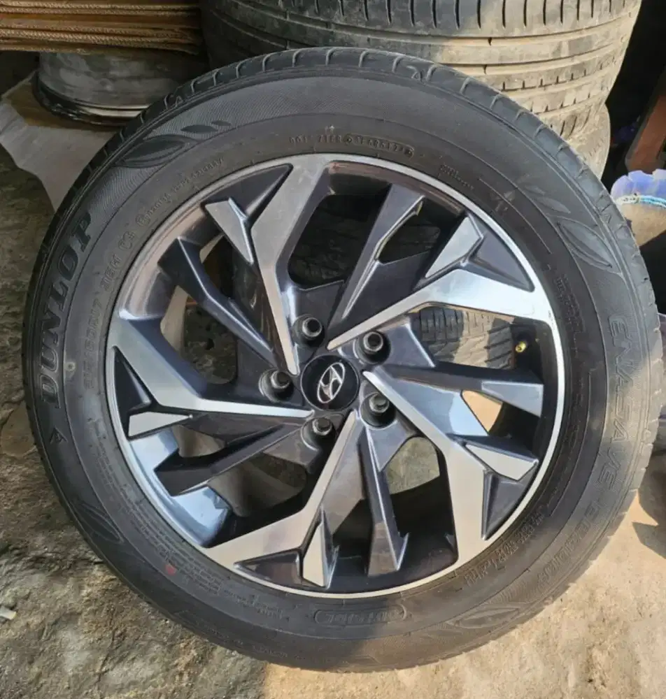 Velg OEM Hyundai Creta R17 PCD5x114.3.  4pcs Velg Ban Kondisi Bagus