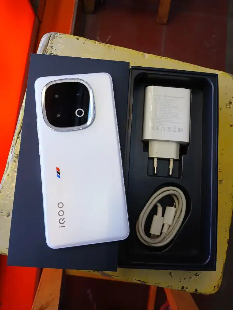 Iqoo 13 premium partner