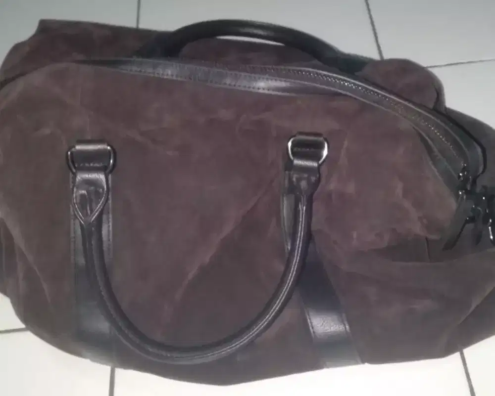 Tas semi kulit bludru