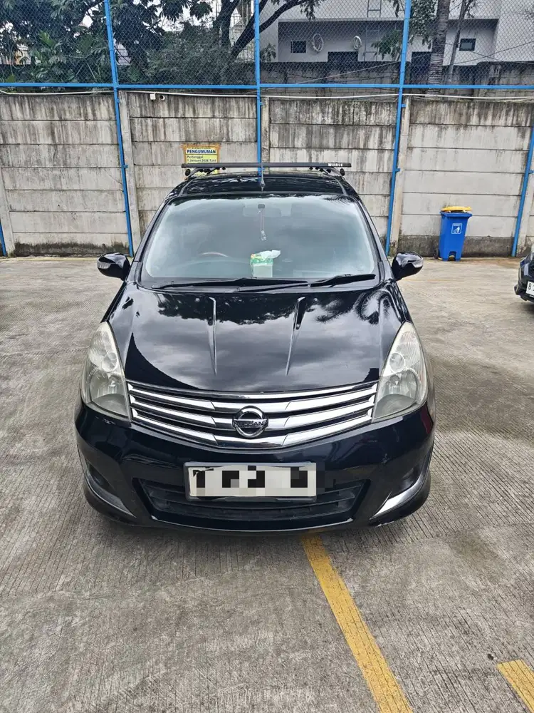 Nissan Grand Livina 2013