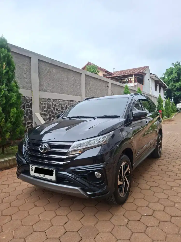 (Harga Cash) Rush S GR Sport AT NIK 2023 Hitam