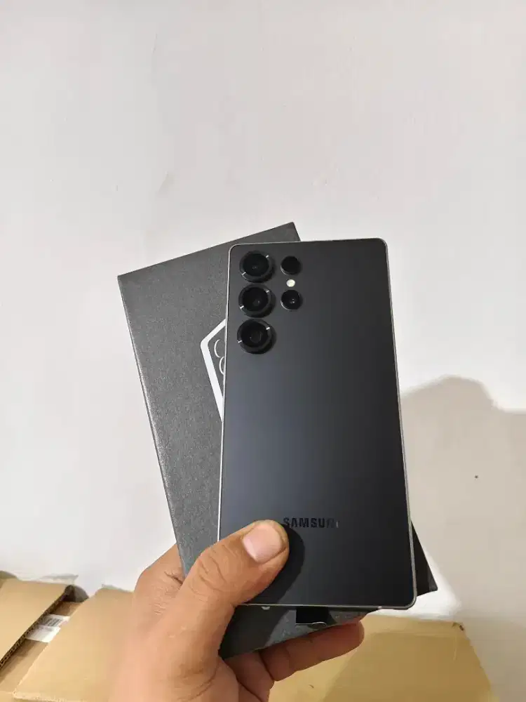 Samsung S25 Ultra 12/512gb sein