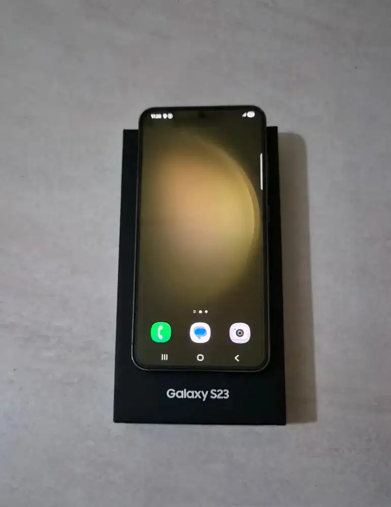 Samsung S23 mulus banget