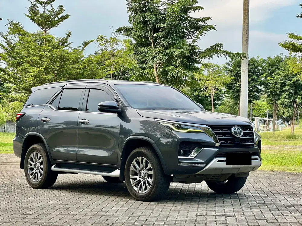 CASH! Toyota Fortuner 2.4 VRZ Diesel AT 2021 Facelift Solar