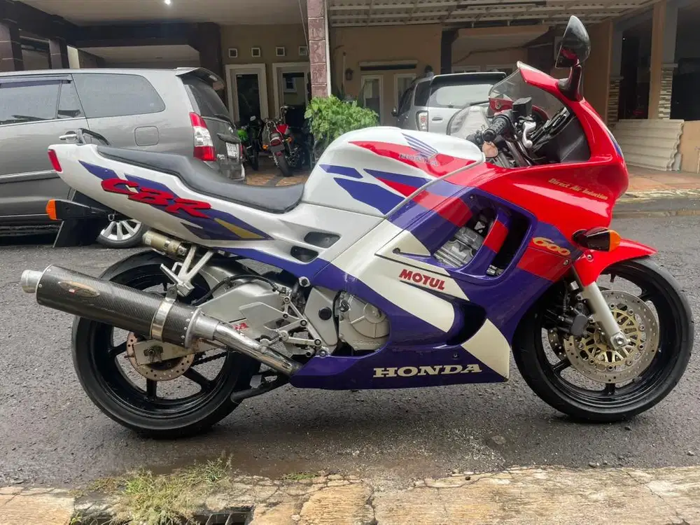 Honda CBR 600 F3