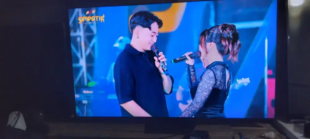 Samsung 65 inch smart/digital