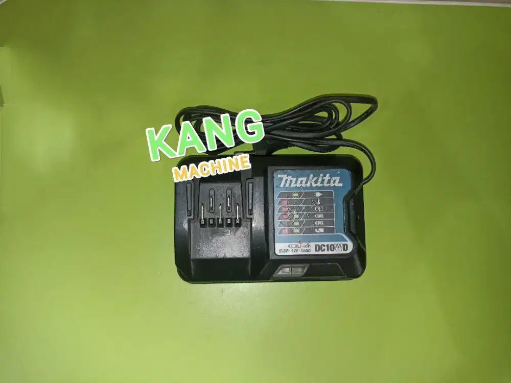 Charger Makita 12V DC10WD 2A untuk baterai Makita 12V CXT