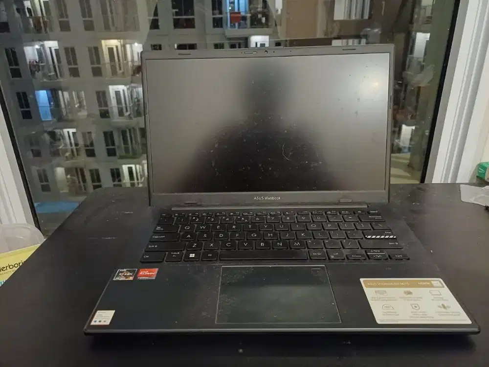 ASUS VIVOBOOK GO 14 E1404FA RYZEN 5 7520 8GB 512GB W11+OHS+M365B 14.0F