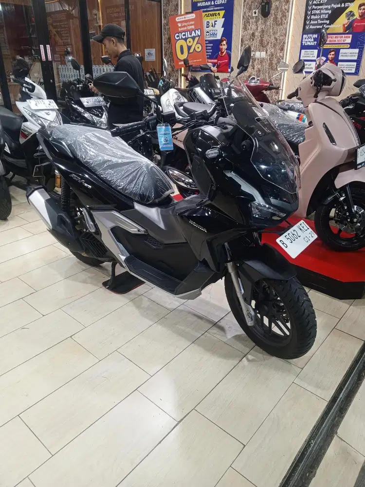 ADV CBS 2023. MESIN BODY KAKI2 MANTAP. PAJAK ON. SS LENGKAP. NEGO