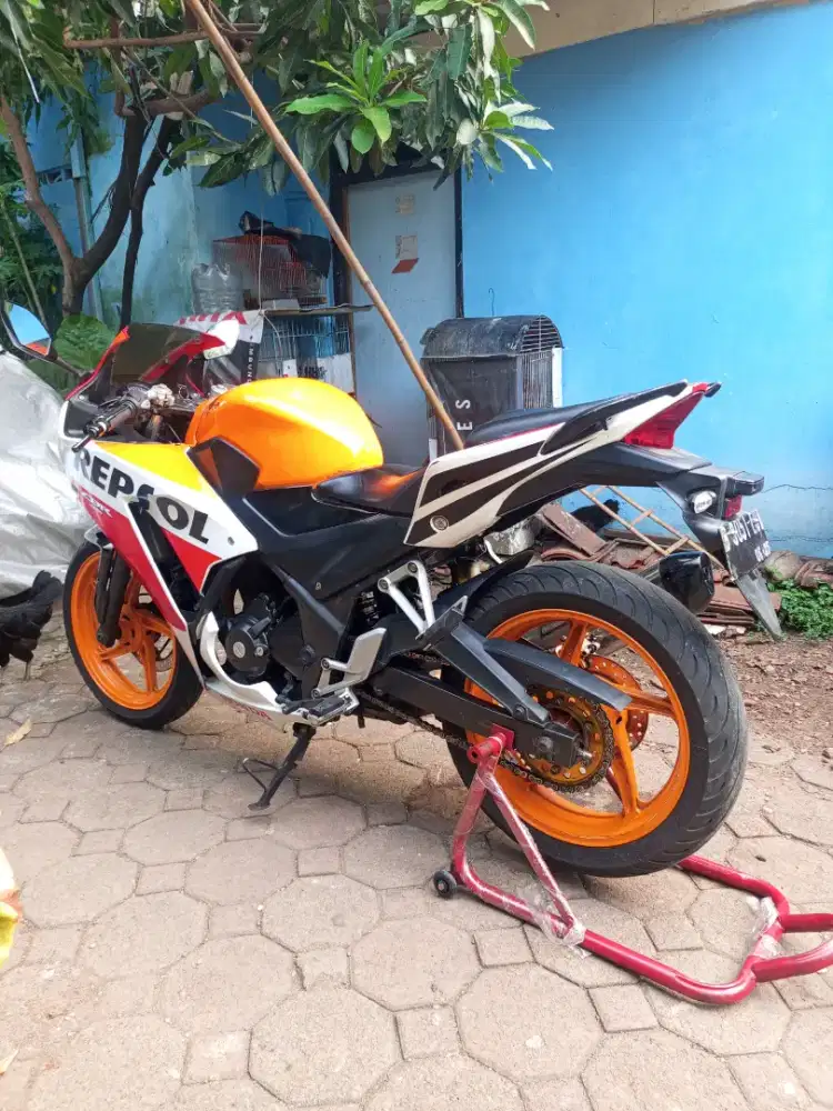Honda CBR 250R CBU K33