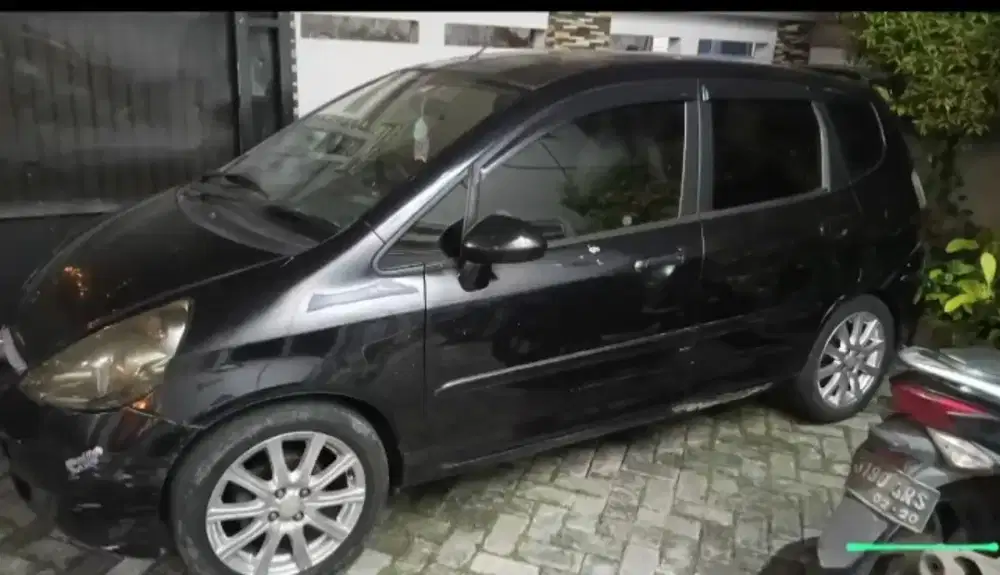 Bu Honda jazz gd3 black idsi 2006