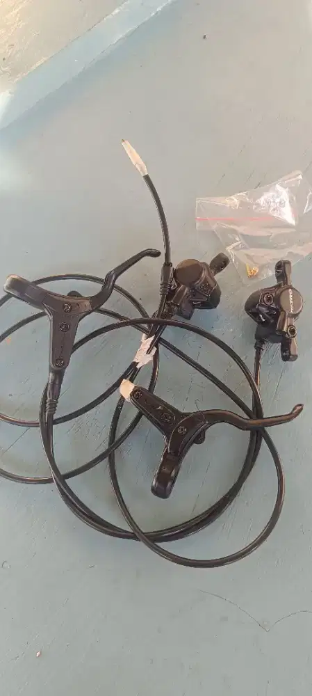 Rem hidrolik tektro sepasang