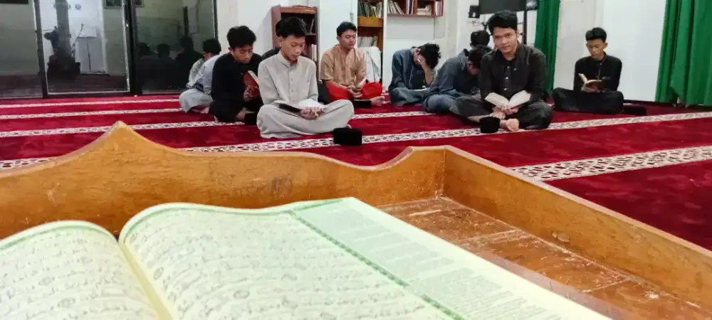 Privat baca  tahsin Al Qur'an Metode Qiroati dan Bahasa arab