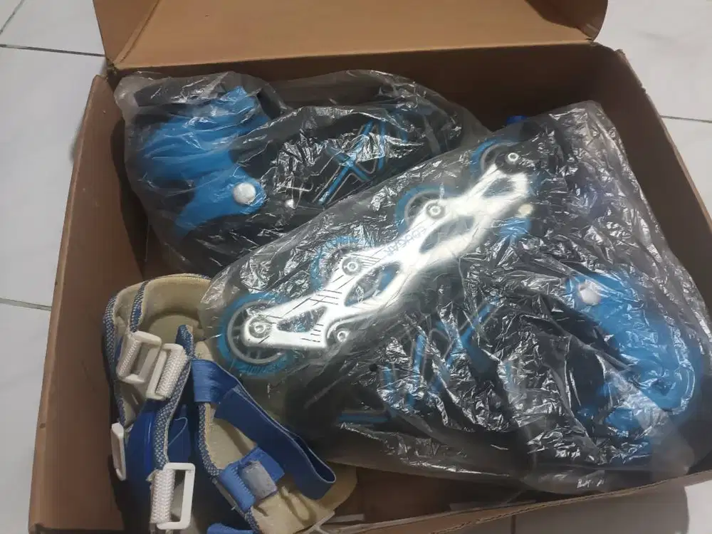 Dijual Cepat Sepatu Roda Merek Cougar