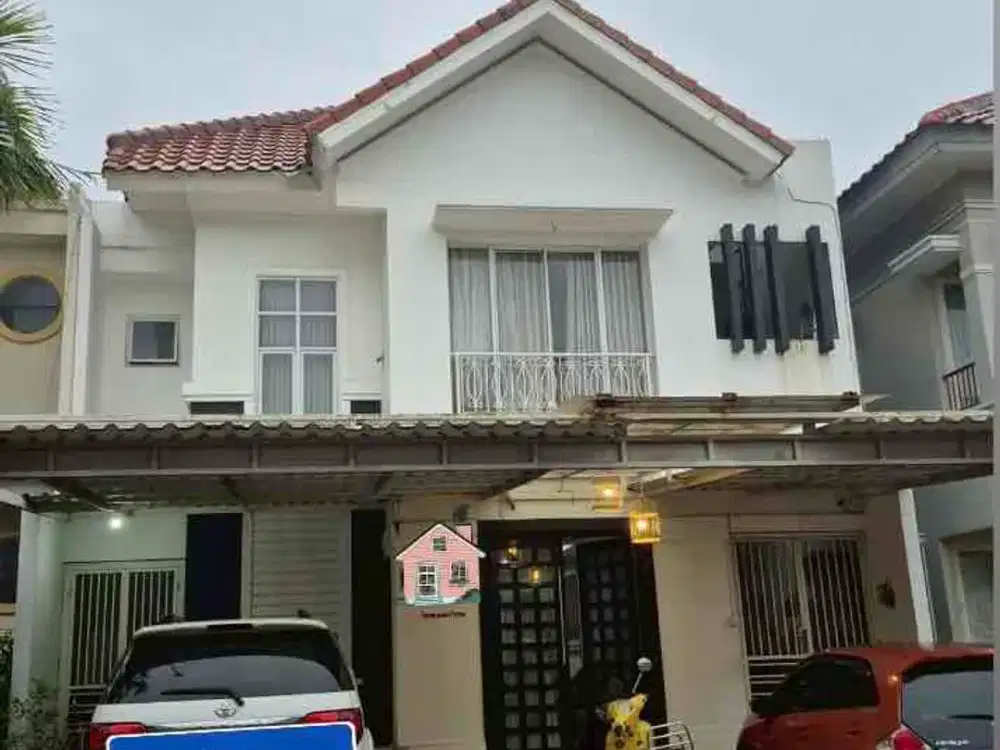Jual murah rumah dengan kolam renang pribadi Legenda Wisata Cibubur