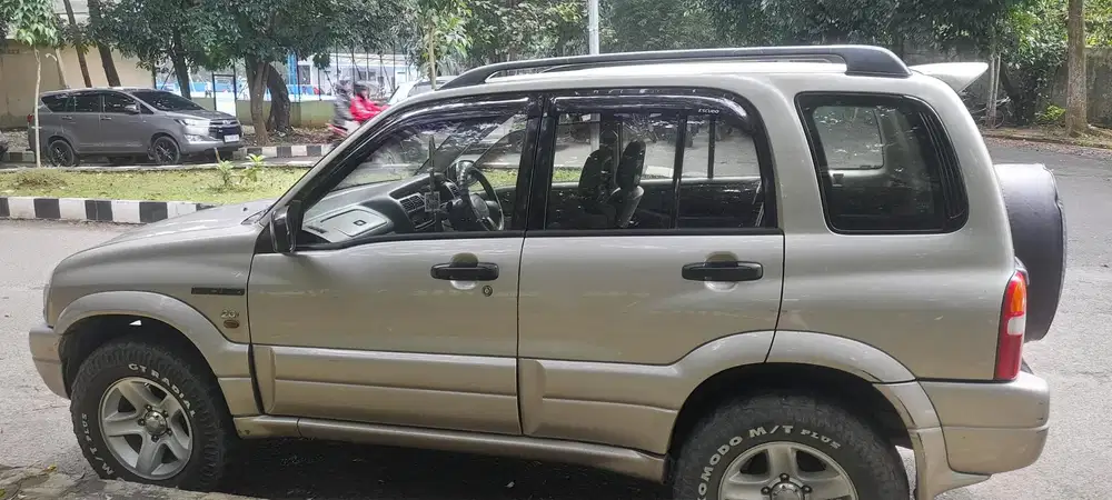 Suzuki Grand escudo 2001 Bensin