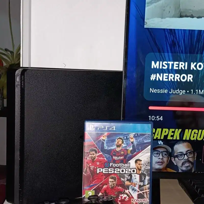 PlayStation 4 PS4 Slim 1Tb Original + Game Permanen