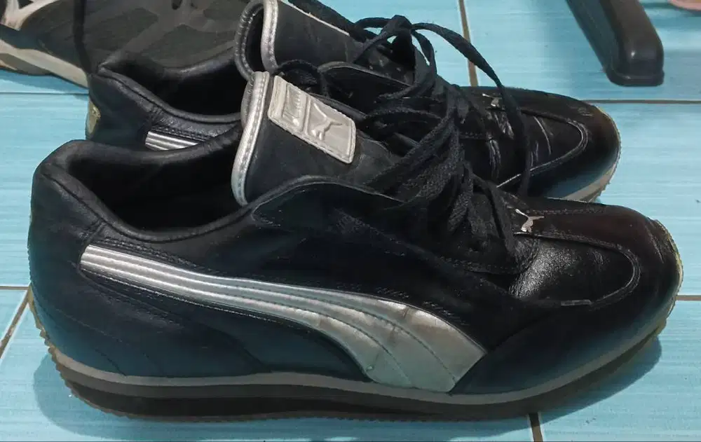 Sepatu Puma Vintage size 42,5.