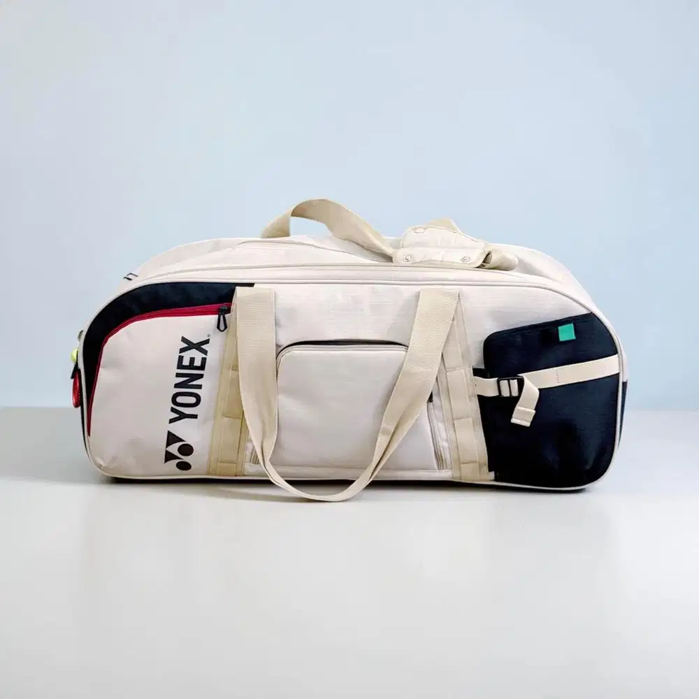 Tas Tenis Yonex Edisi Baru - 3 Raket (Warna Beige)