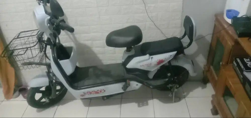 Jual sepeda listrik El nine second/bekas