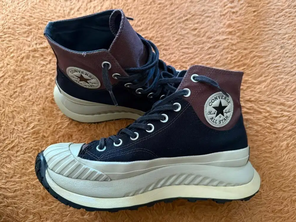 Sepatu converse 70 hi
