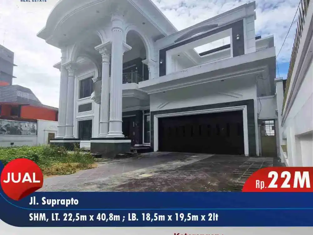Rumah Mewah tepi jalan raya.