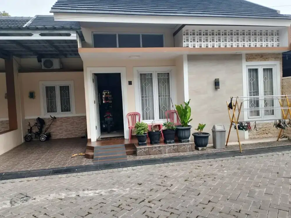 Rumah Secondary di Purwomartani Kalasan Sleman
