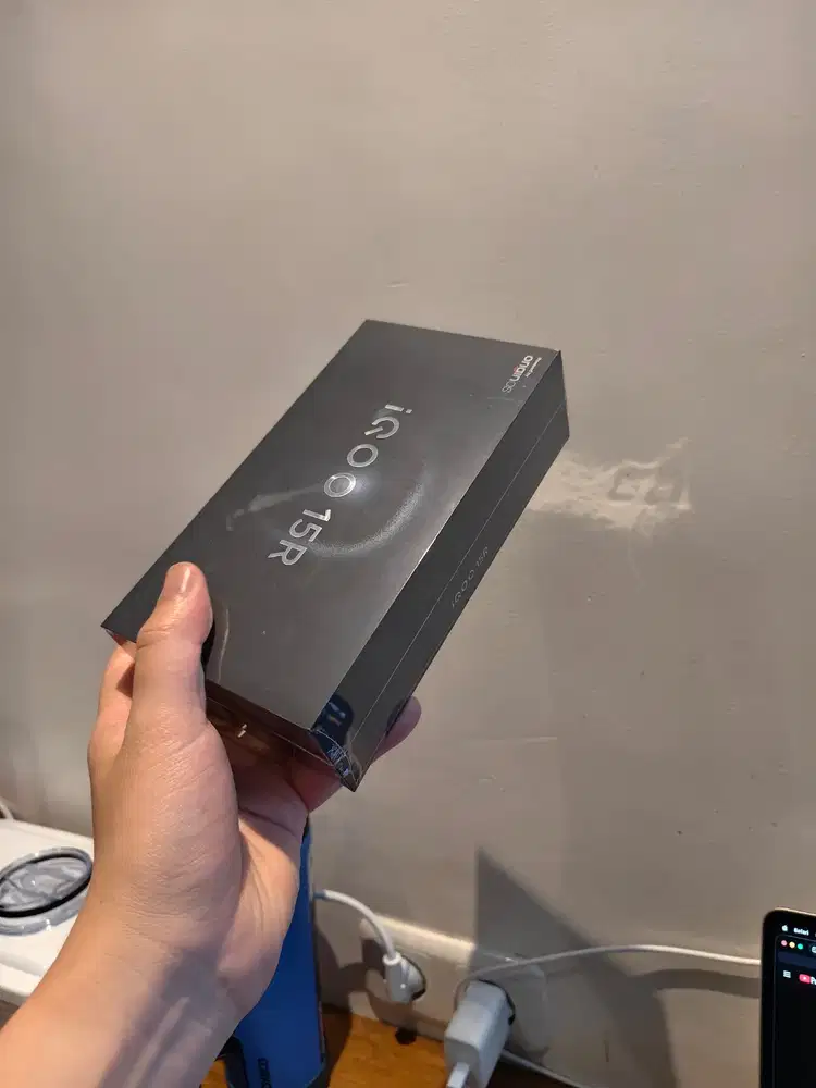 Iqoo 15 r 15r new BNIB black 8/256 base model