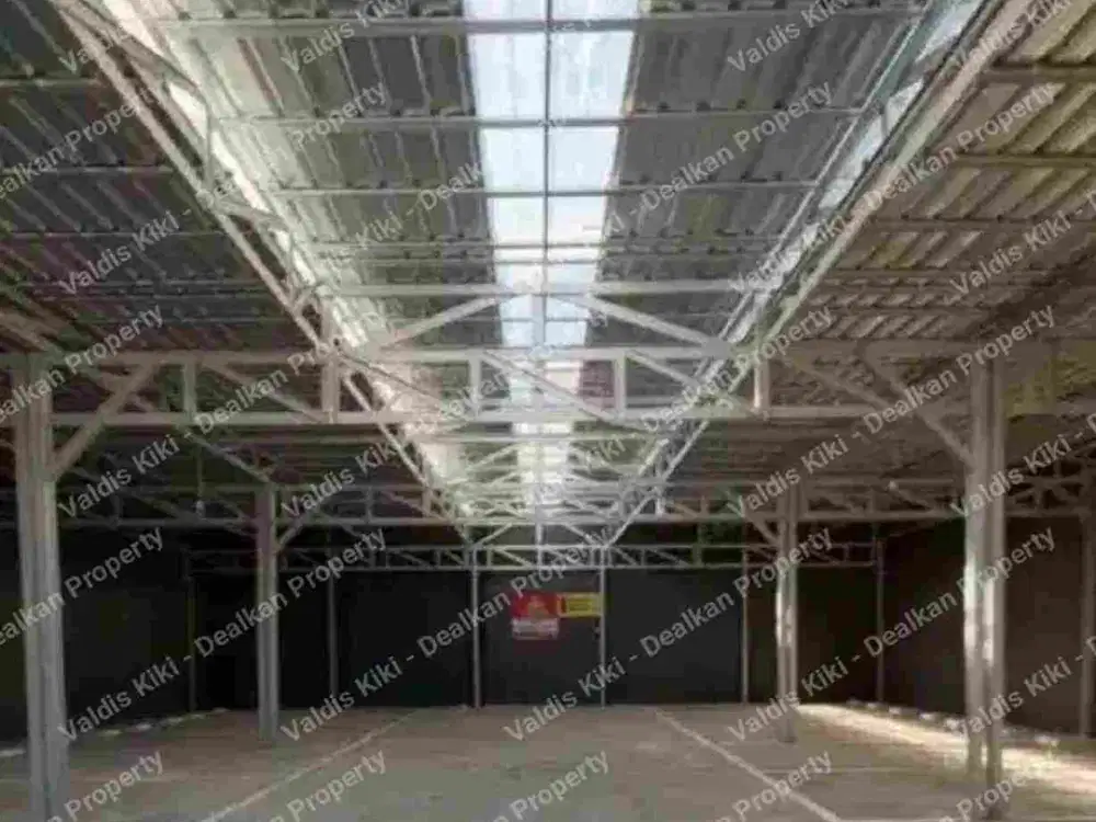 GUDANG KOMERSIAL STRATEGIS SIAP PAKAI DI PETEMON TENGAH KOTA SURABAYA