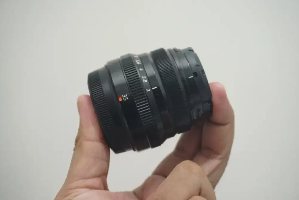 FUJINON XF 23mm F2 R WR FUJI FUJIFILM Lensa Mirrorless 23 mm F/2