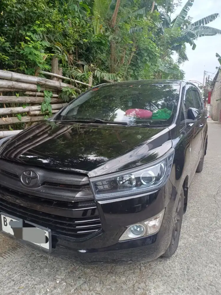 Toyota Kijang Innova Reborn V 2018 Bensin manual