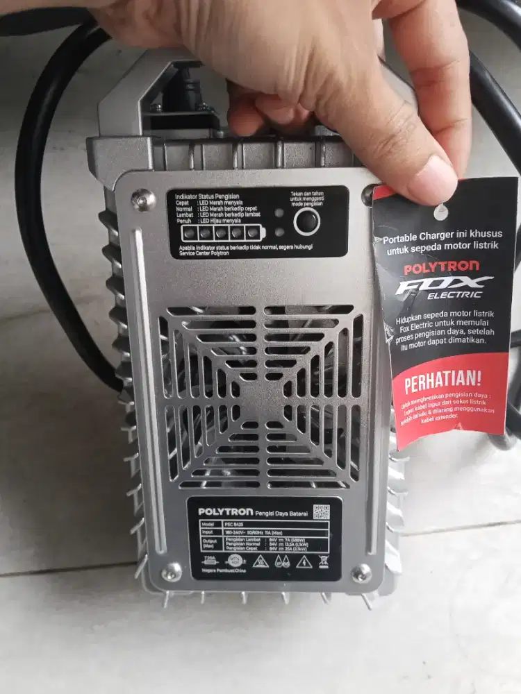 jual fast charging merk polytron