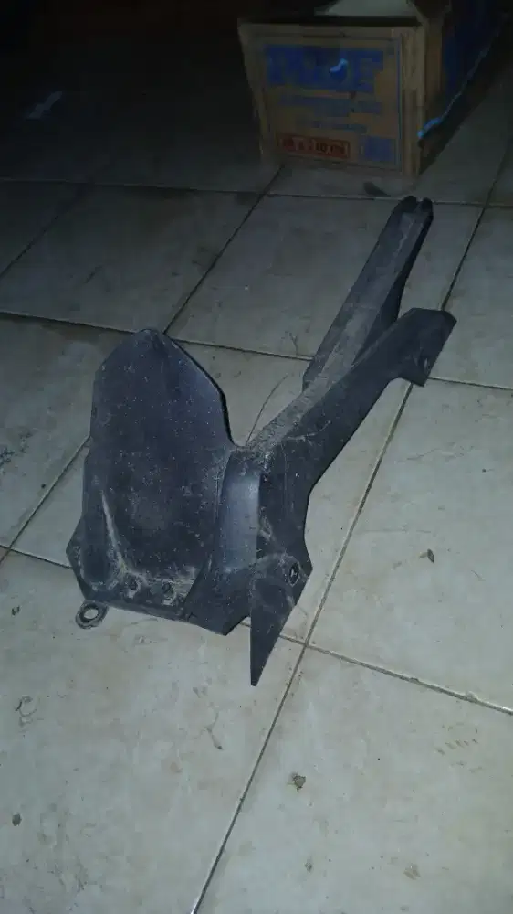 Sperpart bekas vixion