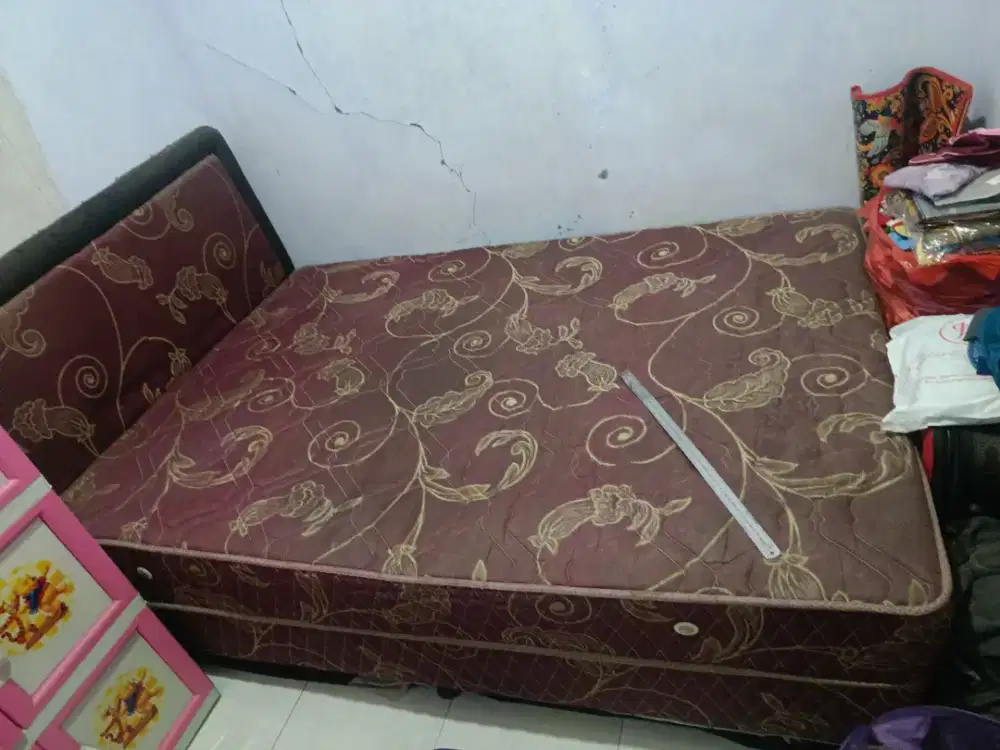 Kasur springbed