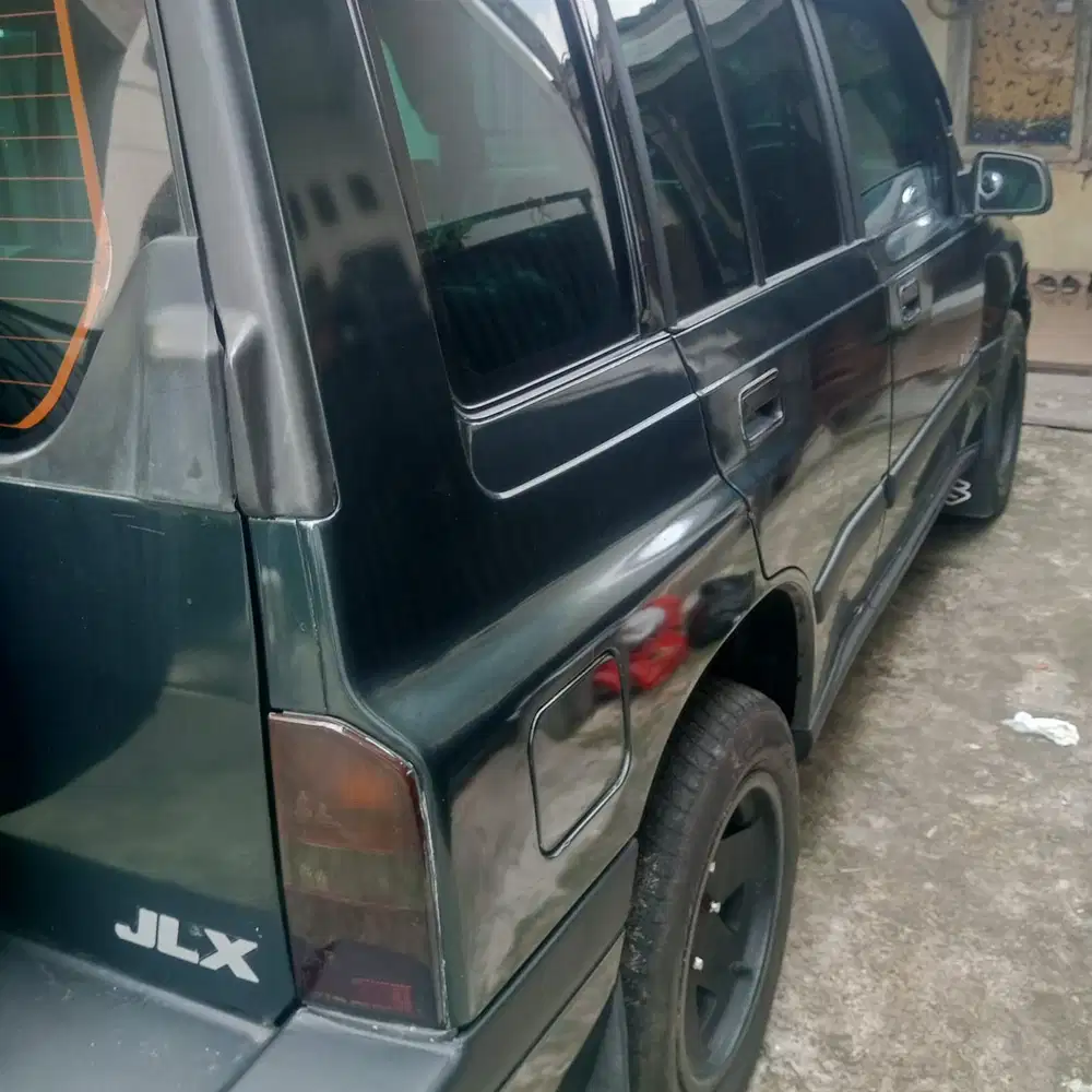 Suzuki Escudo 1995 Bensin