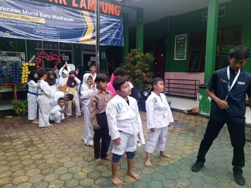 Cari lowongan driver