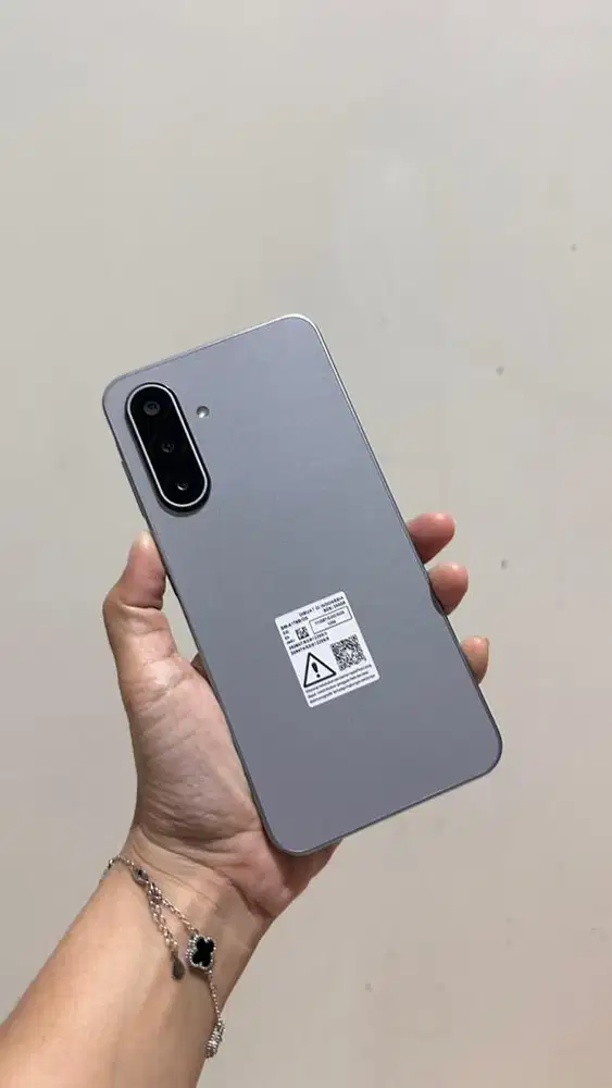 SAMSUNG A17 5g 8/256 like new mulus hp casan ori garansi masih ada