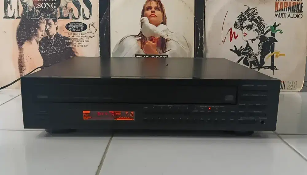 CD player Yamaha DCD-805