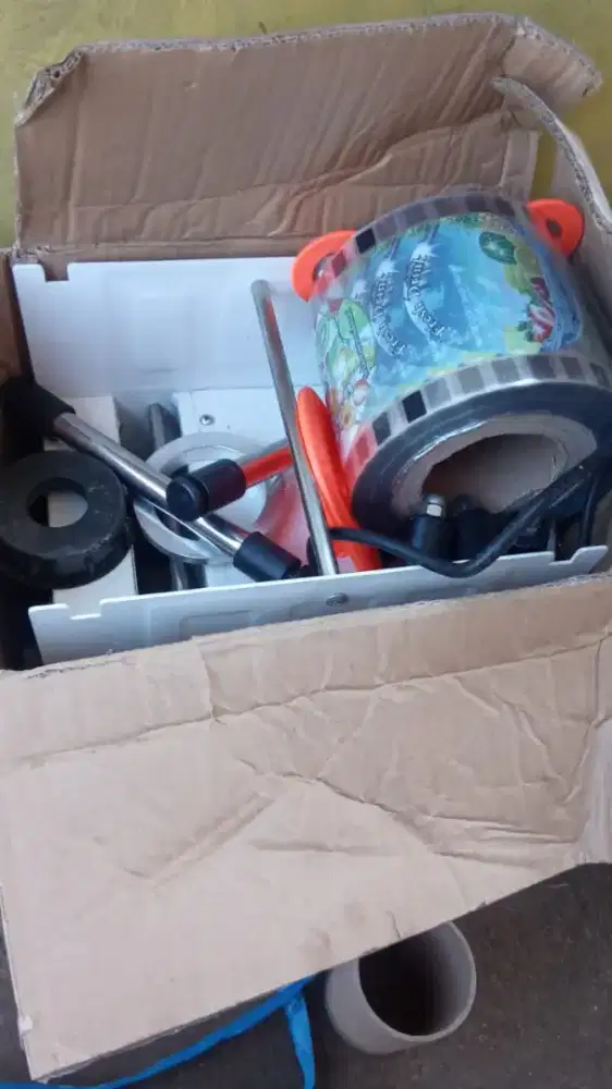 Buat pres cup minuman