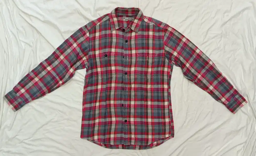 Kemeja Flanel Uniqlo