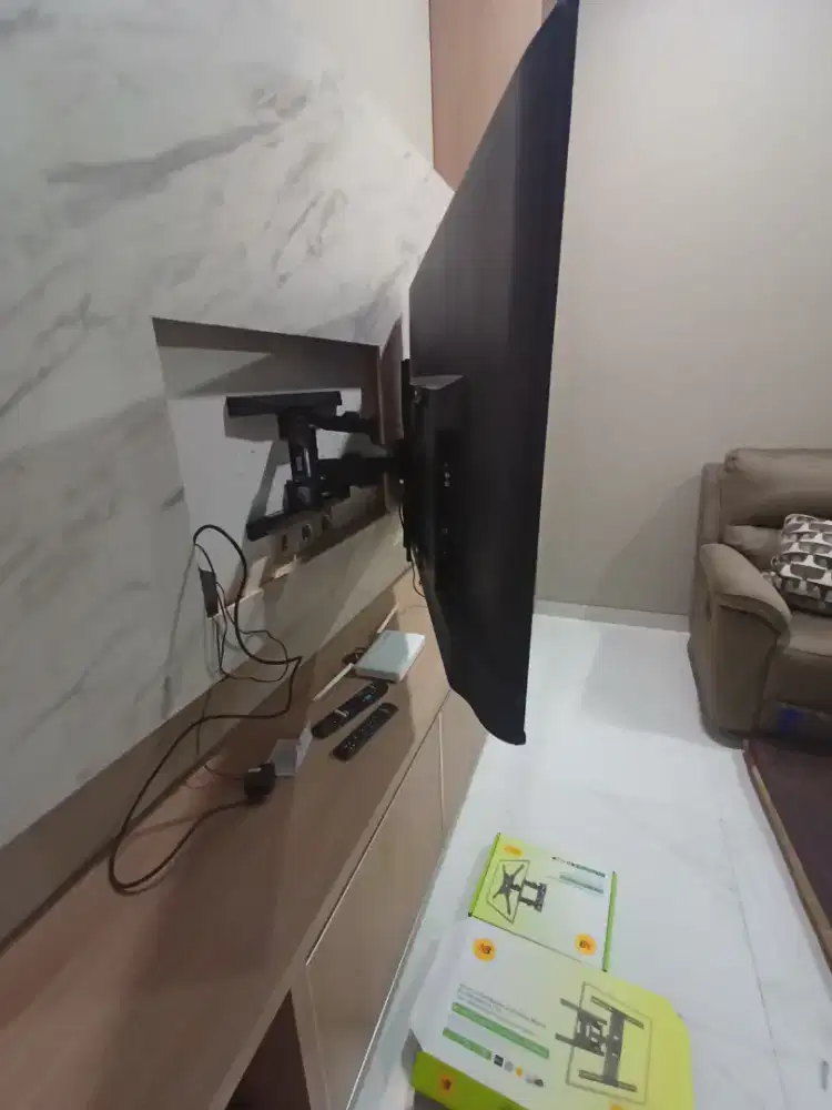 Jual bracket tv plus pemasangan nya bracket tv dinding