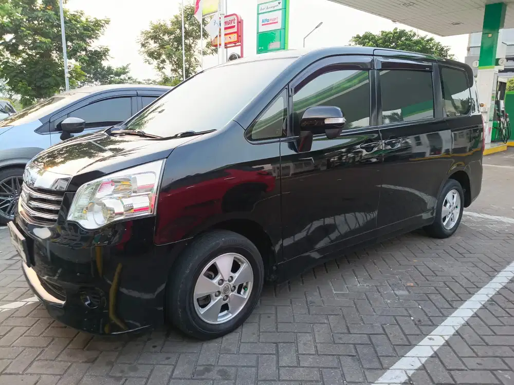 Toyota Nav1 2013 Bensin