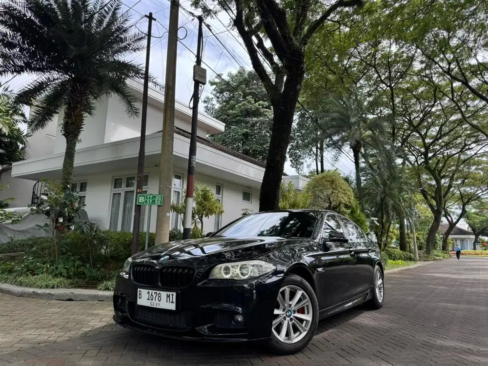 Dijual BMW F10 520d upgrade LCI 2014 nik 2013