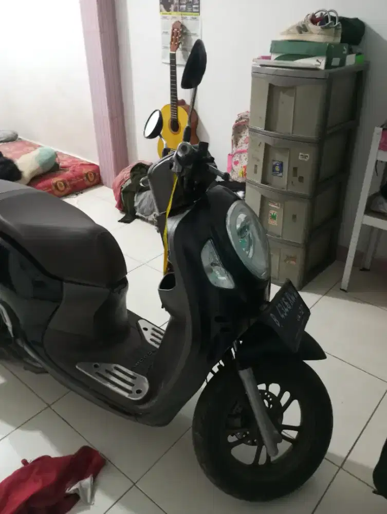 Scoopy Prestige 2022