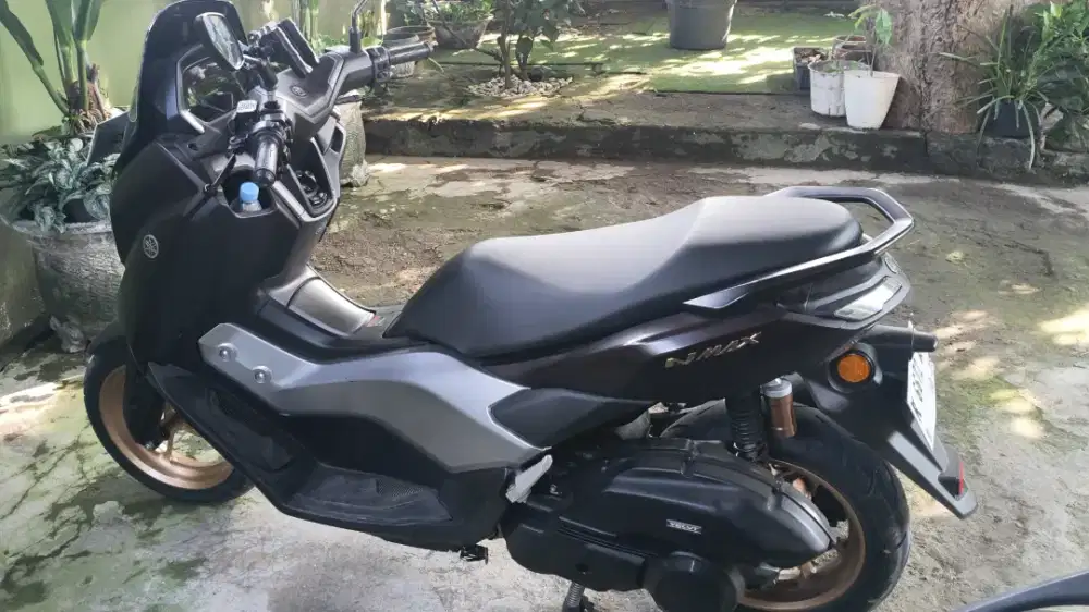 Dijual Nmax Turbo tahun 2024 surat stnk bpkb lengkap pajak hidup