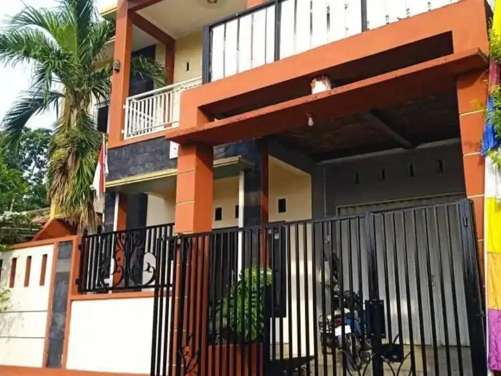 Rumah bagus 2lt borobudur manyaran semarang barat