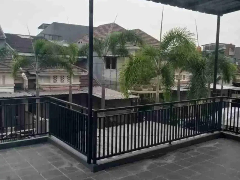 Dijual cepat rumah 2 lantainCluster Aralia Harapan Indah